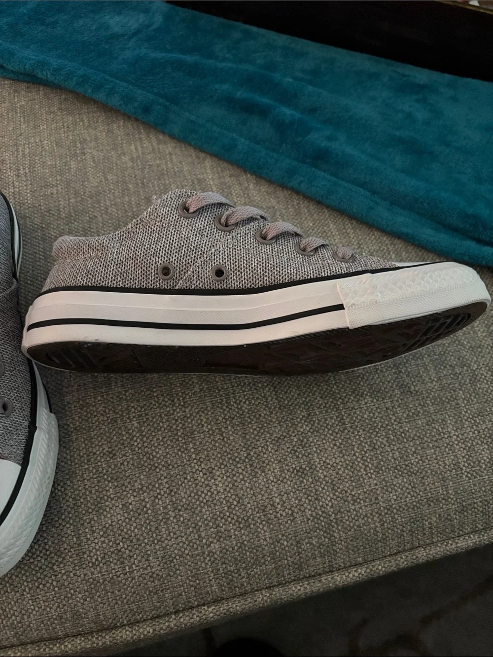 Converse Low Top Sneakers in Grey Knit with White Toe
